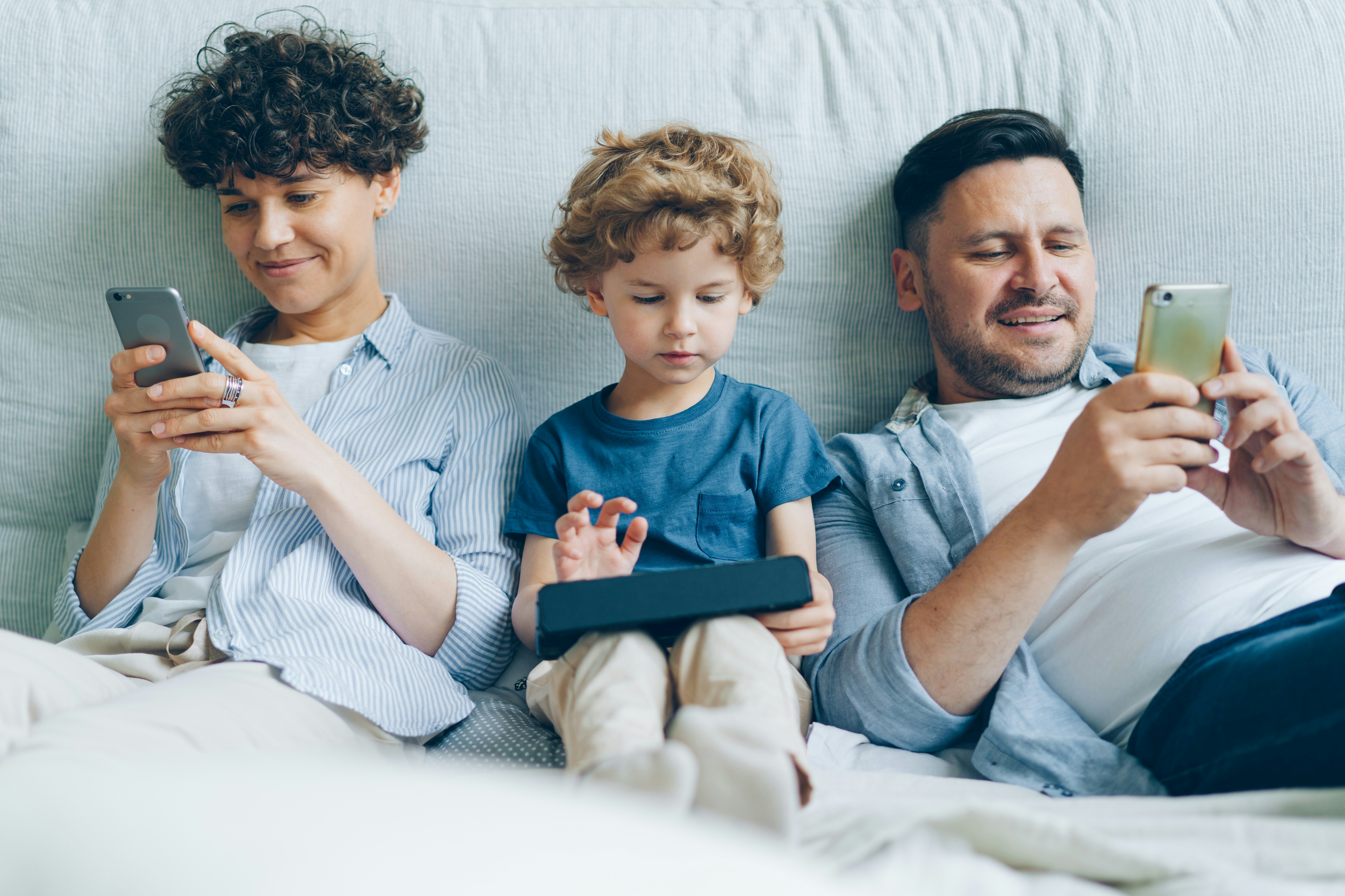 What Parents Should Look for in a Family Locator App in 2025